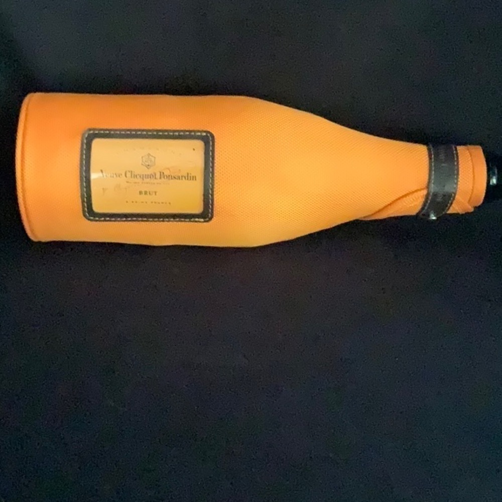 Veuve Clicquot Insulate Bottle Jacket Carry Case